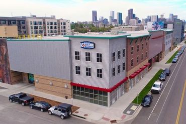 303 Self Storage - 3270 Blake Street Denver, CO 80205