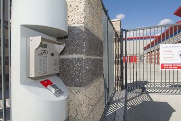 Trojan Storage of Burbank - 101 East Linden Avenue Burbank, CA 91502