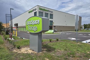 Extra Space Storage - 17091 Cagan Ridge Boulevard Clermont, FL 34714