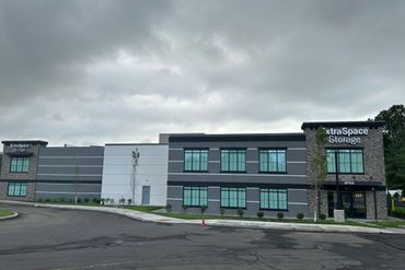 Extra Space Storage - 337 East Main Street Branford, CT 06405