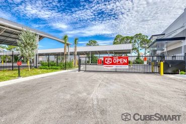 CubeSmart Self Storage - 9425 19th Lane Vero Beach, FL 32966