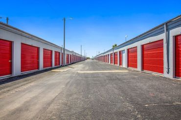 Small Town Storage - 1910 West Prince Road Tucson, AZ 85705