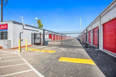 Small Town Storage - 1910 West Prince Road Tucson, AZ 85705