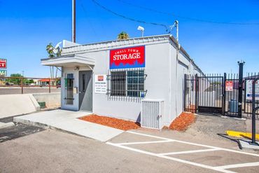 Small Town Storage - 1910 West Prince Road Tucson, AZ 85705